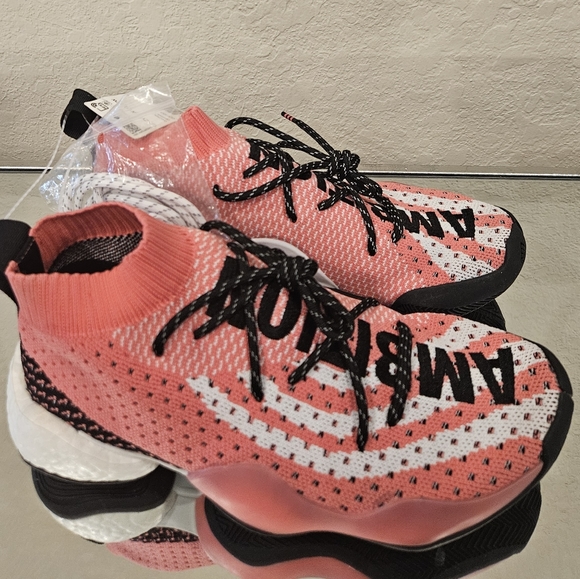 Price Drop 📉📉Adidas Crazy BYW x Pharrell Ambition Pink Men's Size 6.5. RARE - Picture 4 of 7